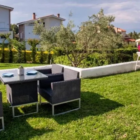 Sani Relax Delux 3 Feriehus *